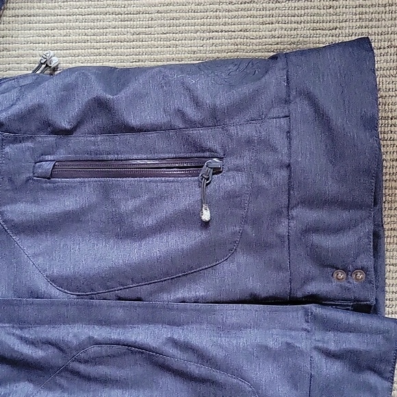 Jacket - Picture 2 of 4